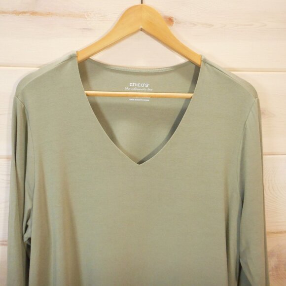 Chico's size 3 The Ultimate Tee Women's XL Sage Green Crop Sleeve Top V-neck - Picture 2 of 7